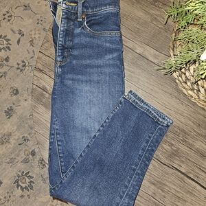 Petite High Rise Slim Jeans In Rinse Wash 26P